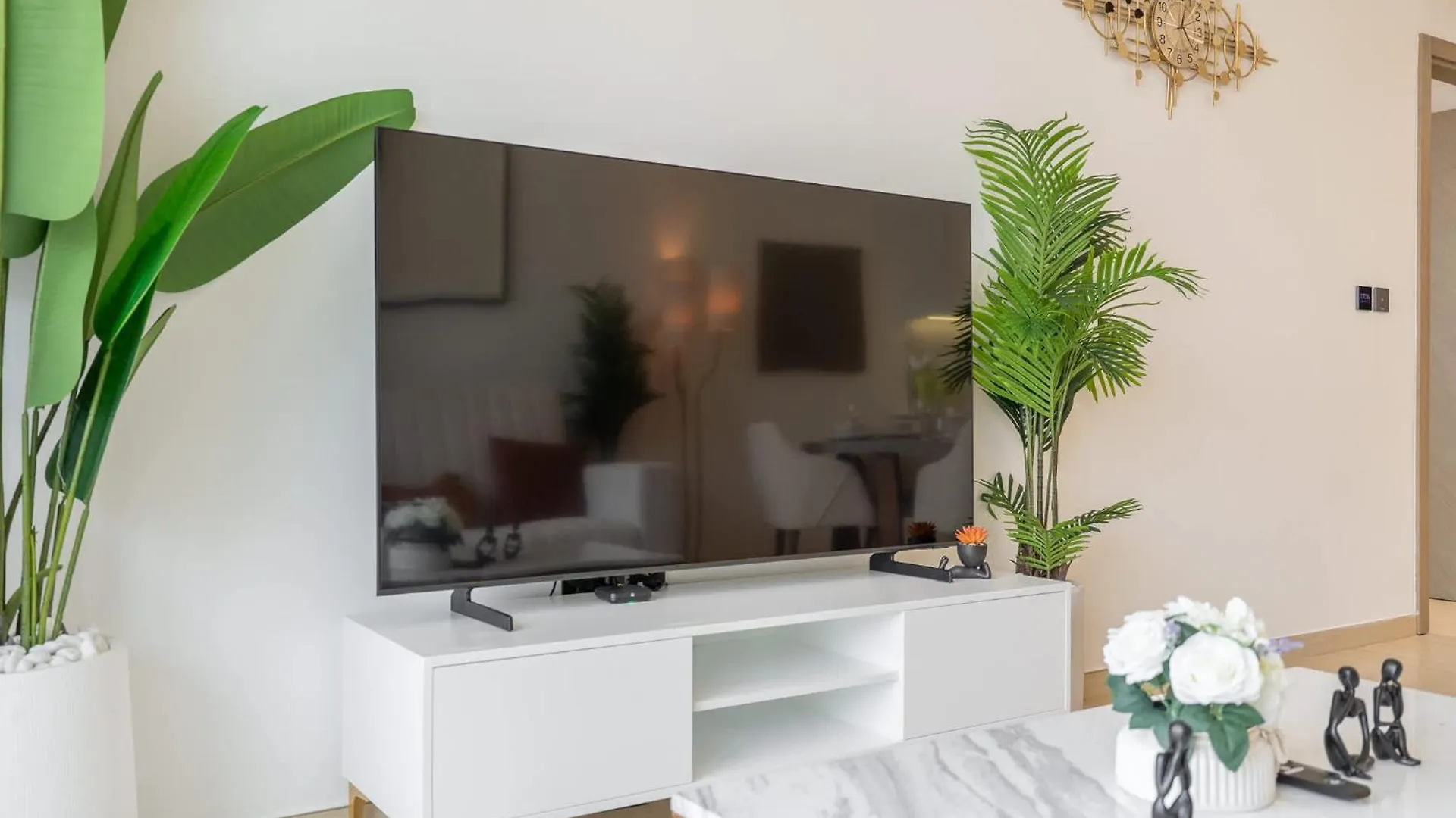 Apartment A Perfect And Stunning 1 Bedroom In Jvc Dubai